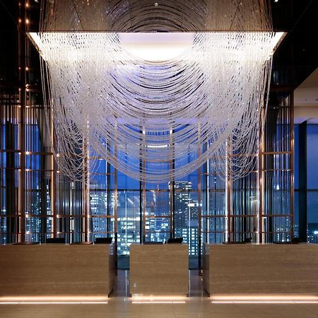 Candeo Hotels Osaka The Tower Ngoại thất bức ảnh The 10000-crystal chandelier at the lobby