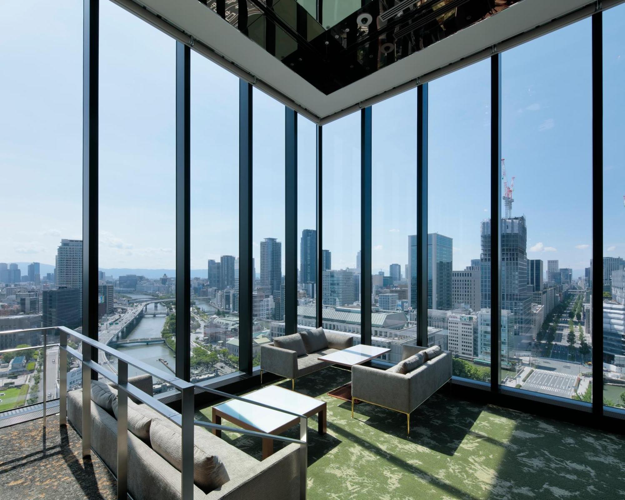 Candeo Hotels Osaka The Tower Ngoại thất bức ảnh Sky Lounge