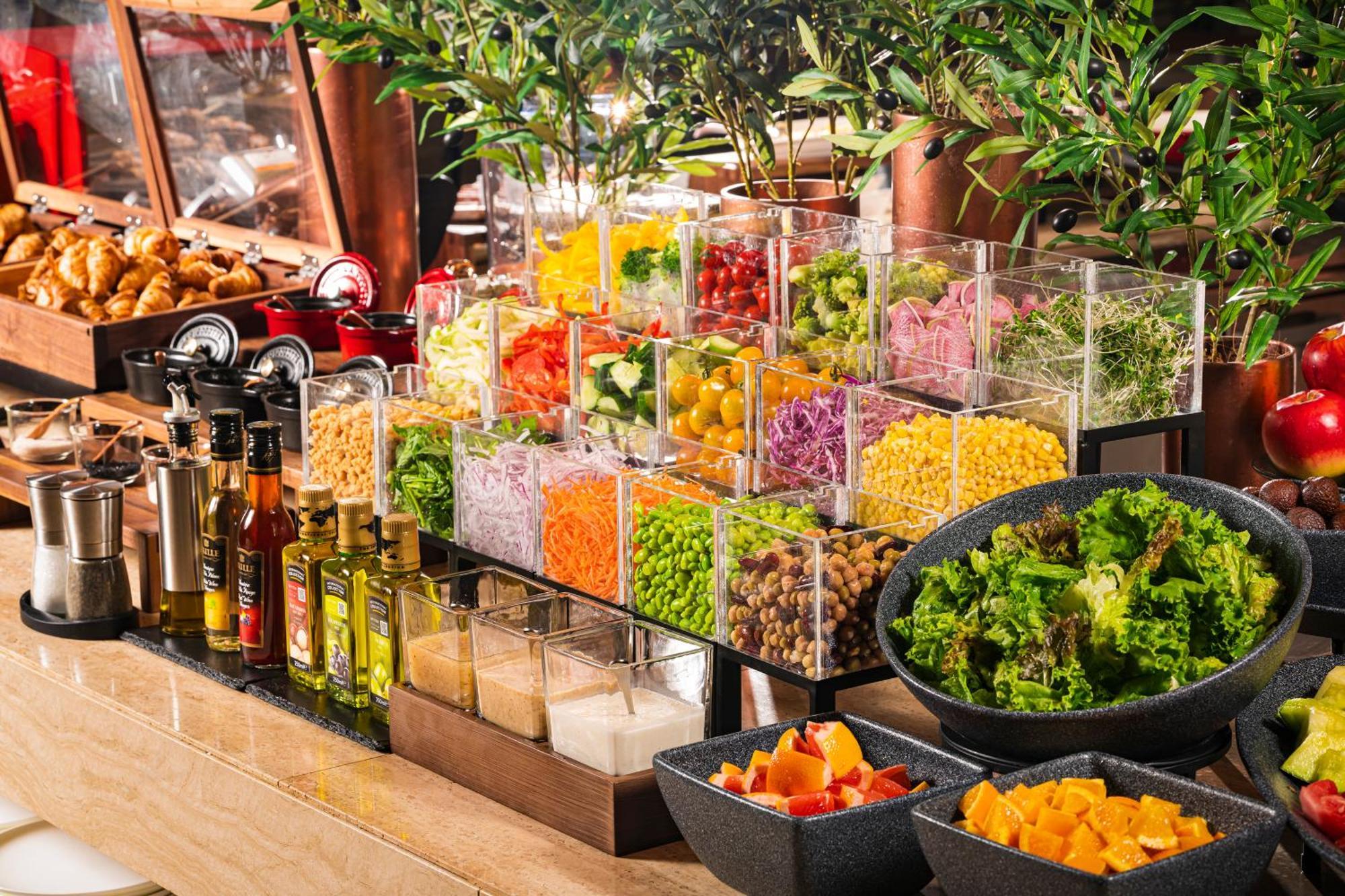 Candeo Hotels Osaka The Tower Ngoại thất bức ảnh A salad bar